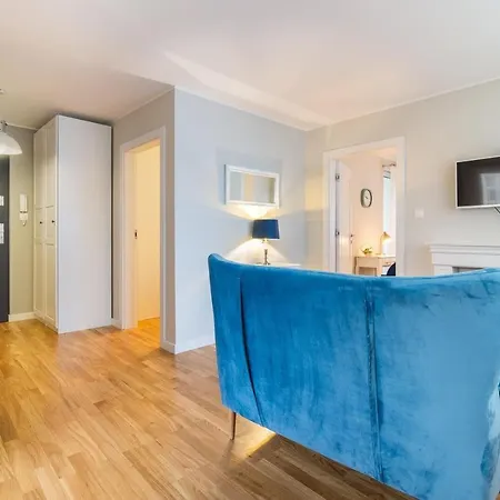 Rent Like - Zlota 6 *
